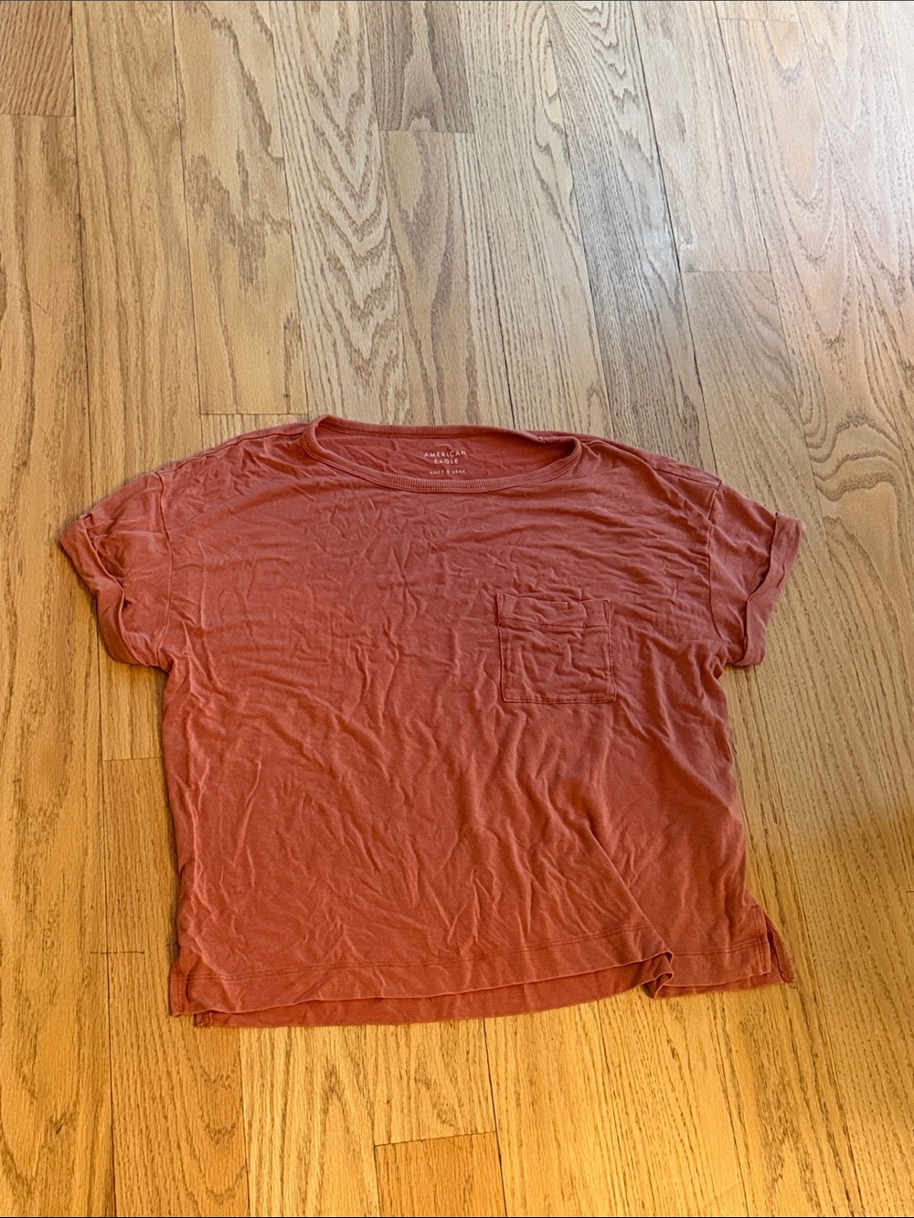 American Eagle Outfitters Rust Short Sleeve Pocket Tee